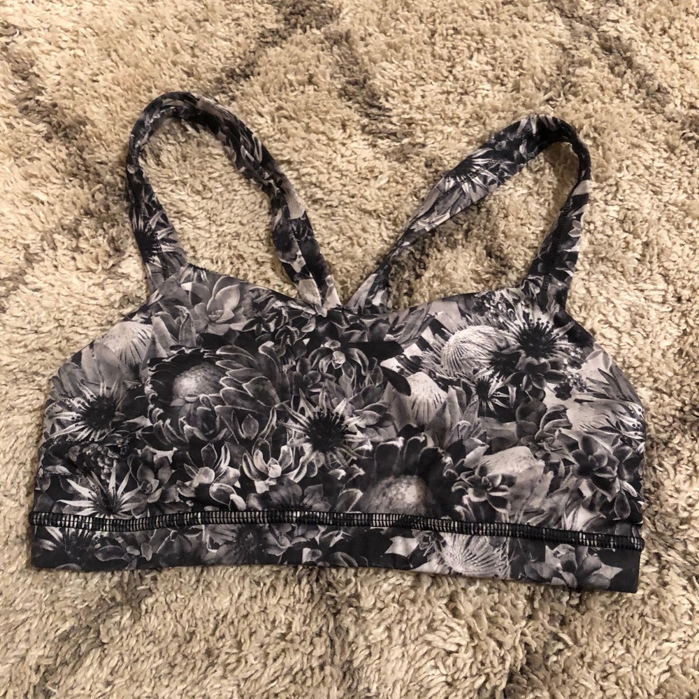 Lululemon Sports bra